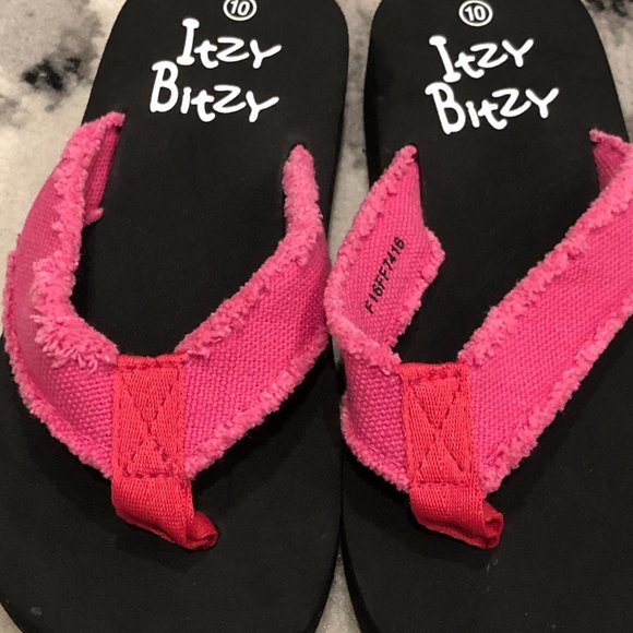 Itzy Bitzy Hot Pink Fray Flip-Flops (New, no tags) - Picture 4 of 5